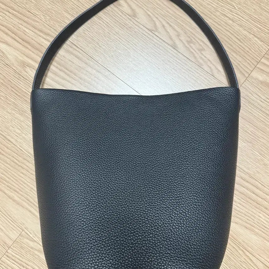 [BUNJANG] Archo Black Parkbag Medium / 아크비 파크백 블랙 미디움