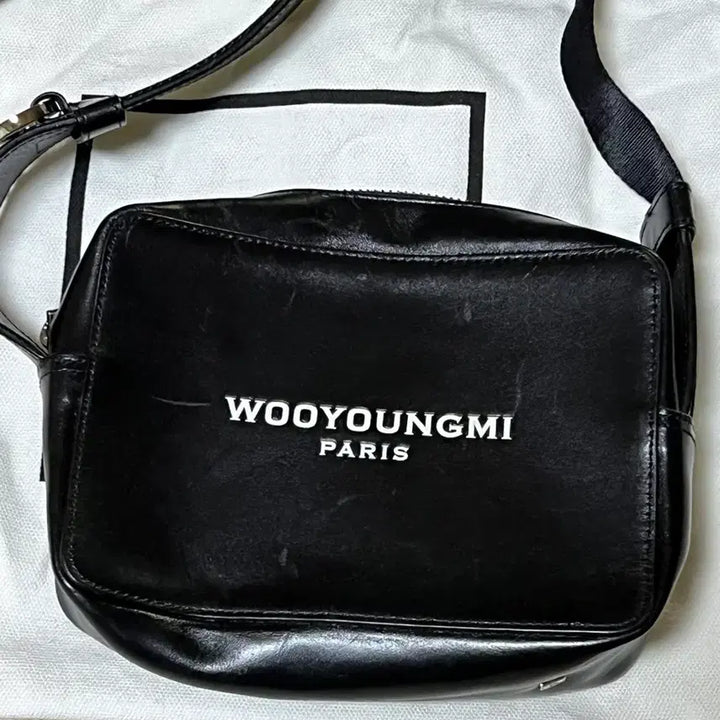 [SOLD OUT] 우영미 스퀘어 미니백 블랙