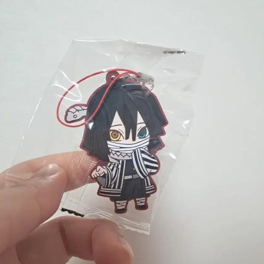 [BUNJANG] Demon Slayer Obanai Iguro Rubber Keyring / (+덤)[미개봉]급처)귀멸의 칼날 이구로 오바나이 러버 키링