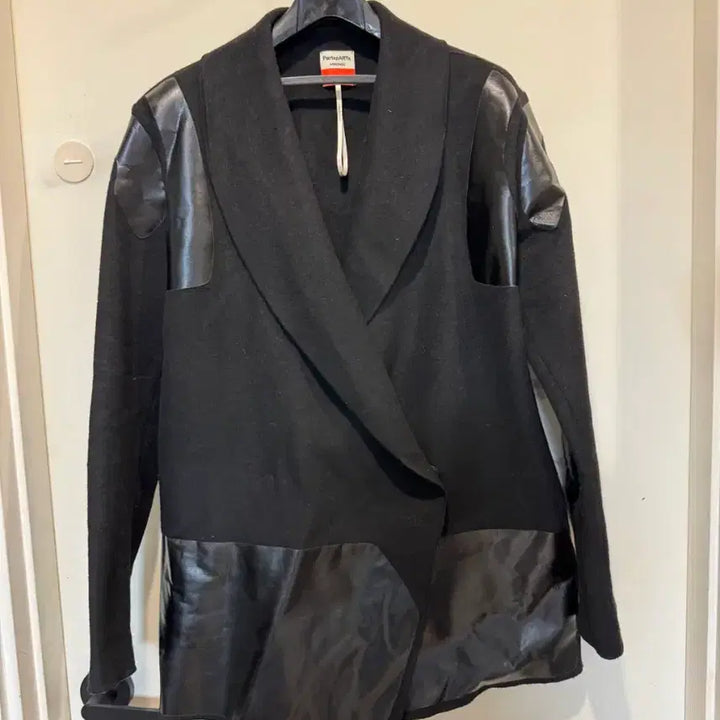 [BUNJANG] PartaPARTS Black Colorblock Coat / PartaPARTS 파츠파츠 블랙 배색 코트