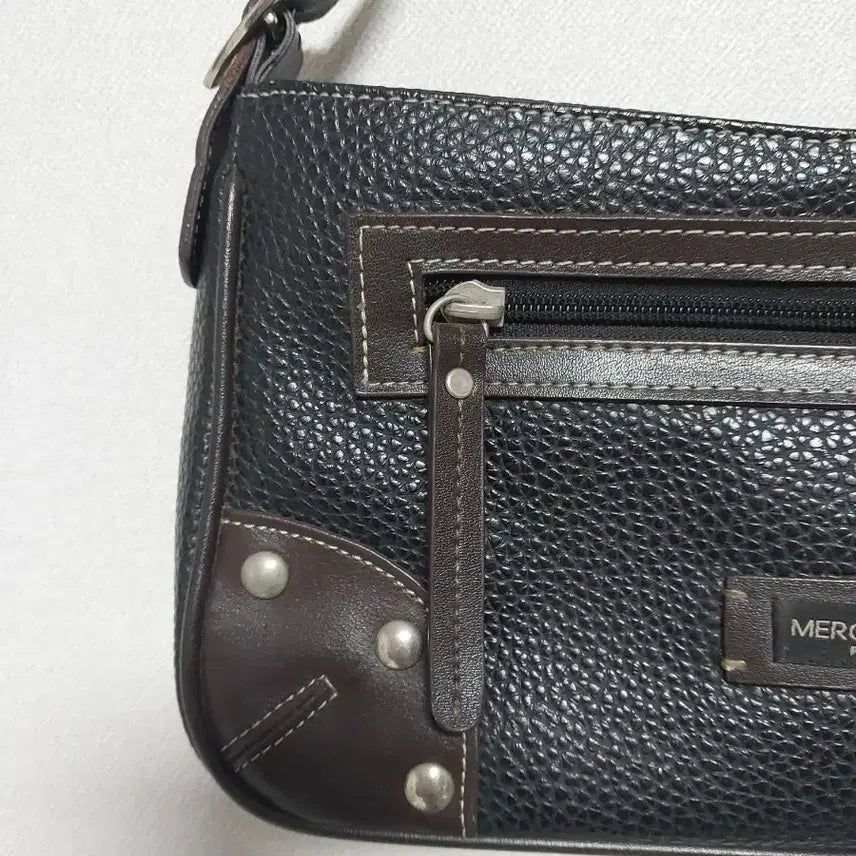 [BUNJANG] Mercolledi Vintage Leather Shoulder Bag / 메르꼴레디 빈티지 가죽 숄더백