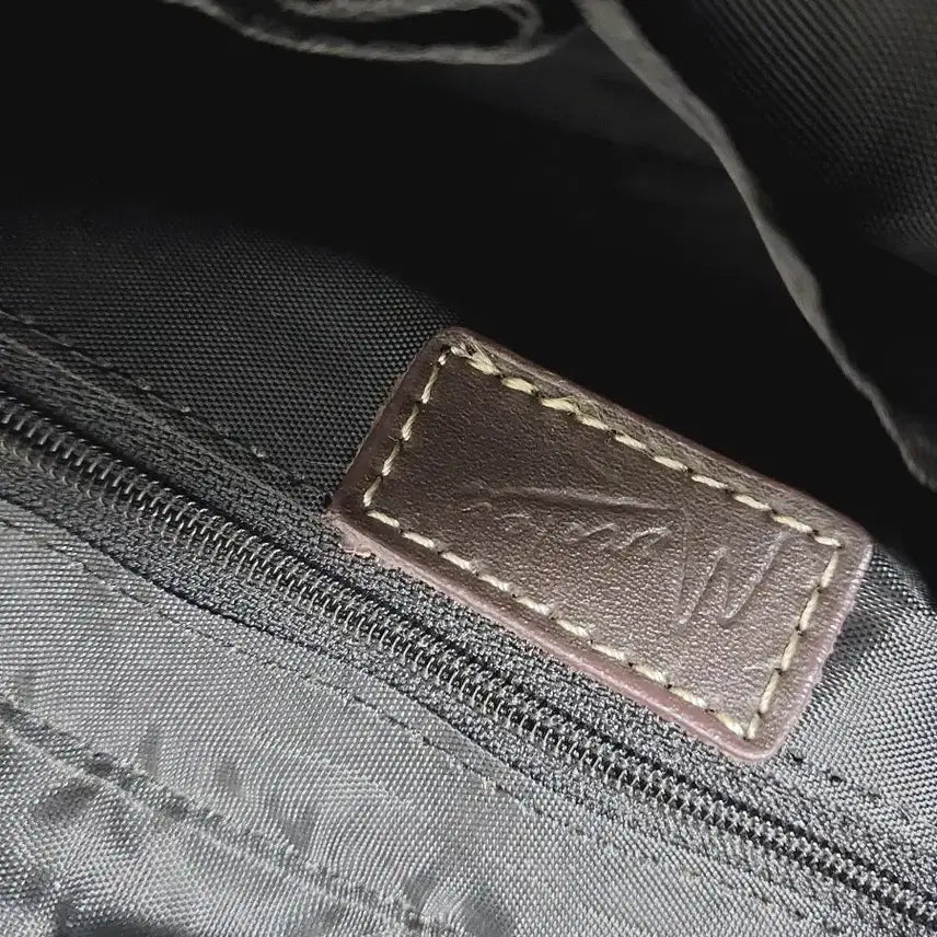 [BUNJANG] Mercolledi Vintage Leather Shoulder Bag / 메르꼴레디 빈티지 가죽 숄더백