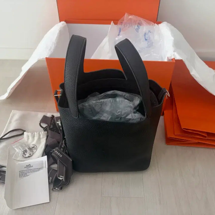[BUNJANG] Hermes Picotin 22 Noir Black & Silver Handbag / 에르메스 피코탄 22 누아 블랙&은장
