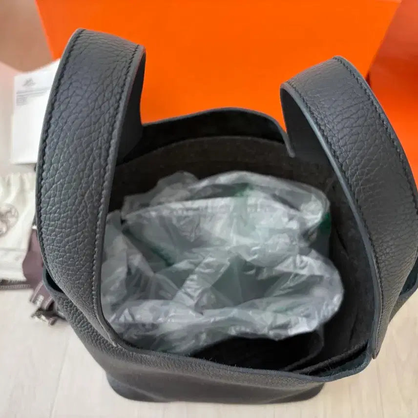 [BUNJANG] Hermes Picotin 22 Noir Black & Silver Handbag / 에르메스 피코탄 22 누아 블랙&은장