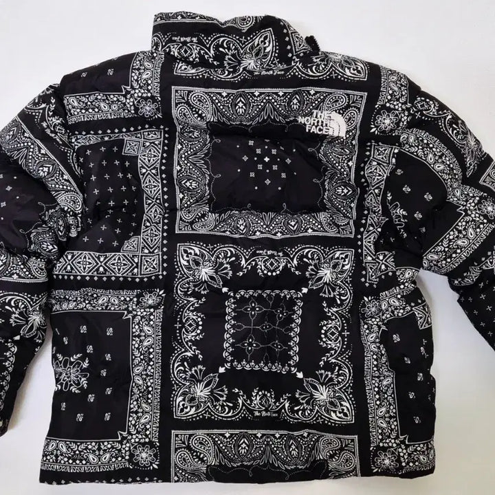 [BUNJANG] The North Face Paisley Nuptse Padded Jacket / (L/100) 노스페이스 페이즐리 눕시 패딩 우모복 아이더