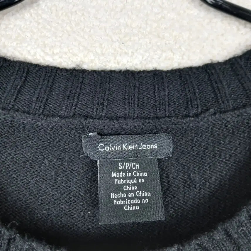 [BUNJANG] Calvin Klein Women's Pattern Knit Sweater (S) / 캘빈클라인 여성 블랙 패턴 니트 스웨터(S)