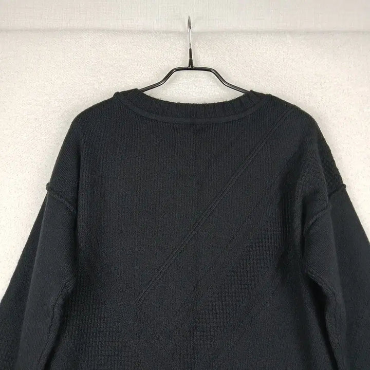 [BUNJANG] Calvin Klein Women's Pattern Knit Sweater (S) / 캘빈클라인 여성 블랙 패턴 니트 스웨터(S)