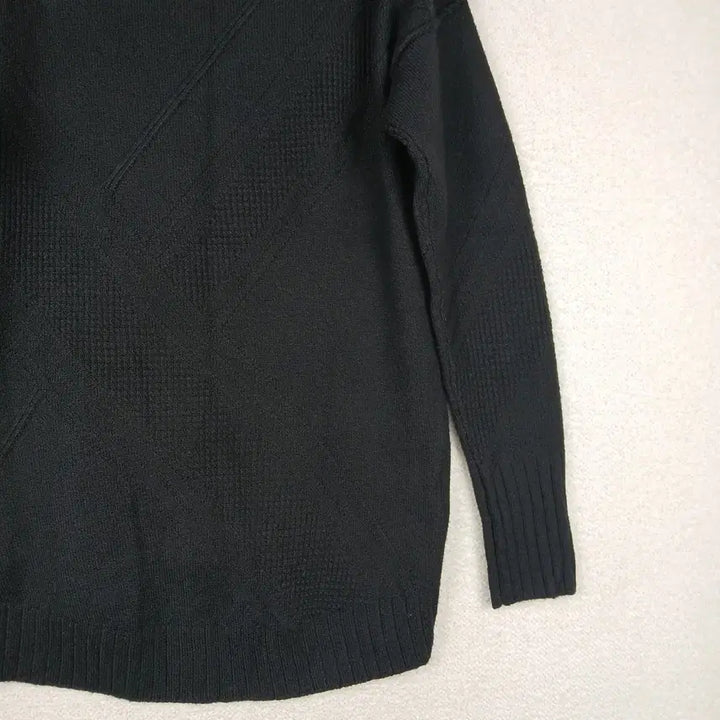 [BUNJANG] Calvin Klein Women's Pattern Knit Sweater (S) / 캘빈클라인 여성 블랙 패턴 니트 스웨터(S)