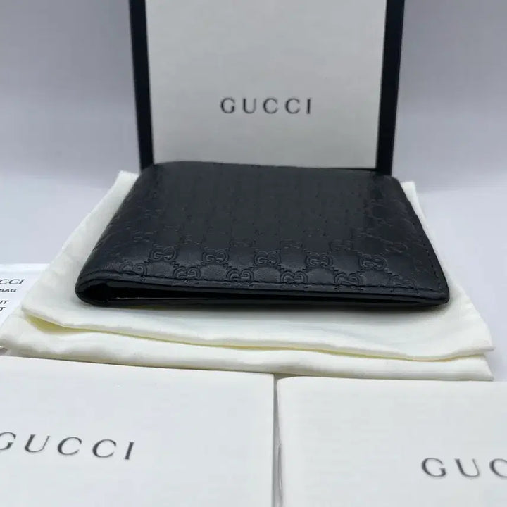 [BUNJANG] Gucci Microguccissima Bi-fold Wallet Black / 구찌 마이크로시마 반지갑 블랙