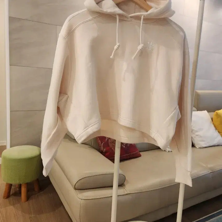 [BUNJANG] Adidas Cream Ivory Hoodie / 거의 새상품. 아디다스 크림아이보리 후드  44  ~  66  모두 가능