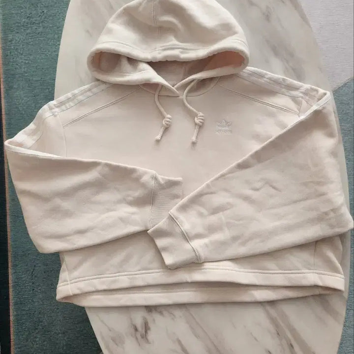 [BUNJANG] Adidas Cream Ivory Hoodie / 거의 새상품. 아디다스 크림아이보리 후드  44  ~  66  모두 가능