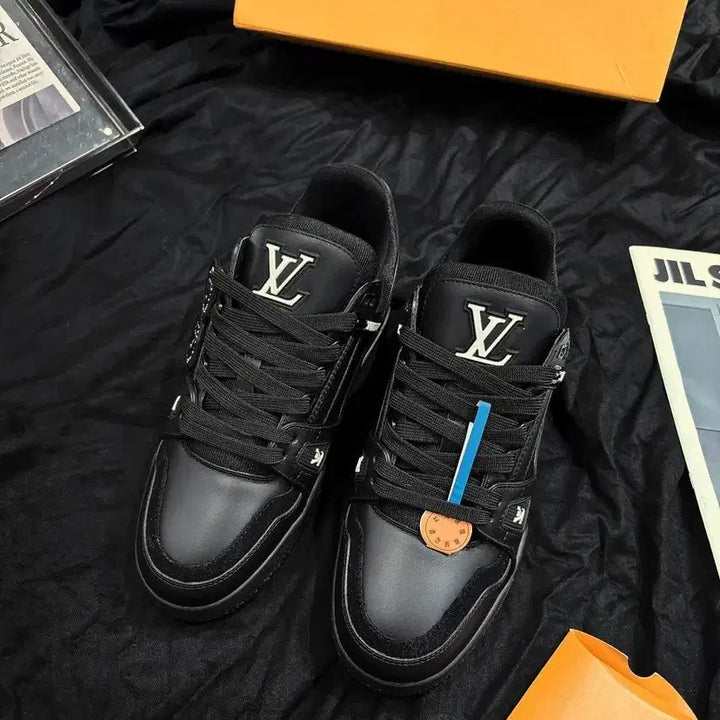 [BUNJANG] LV Lightweight Sneakers / LV 가벼운 운동화