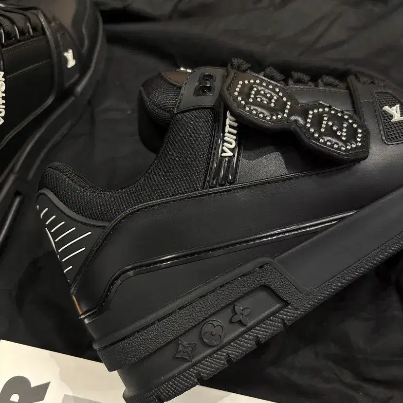 [BUNJANG] LV Lightweight Sneakers / LV 가벼운 운동화