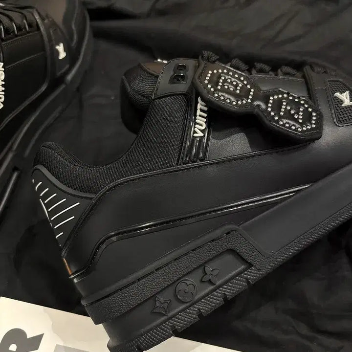 [BUNJANG] LV Lightweight Sneakers / LV 가벼운 운동화