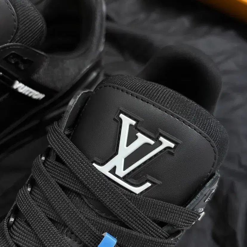 [BUNJANG] LV Lightweight Sneakers / LV 가벼운 운동화