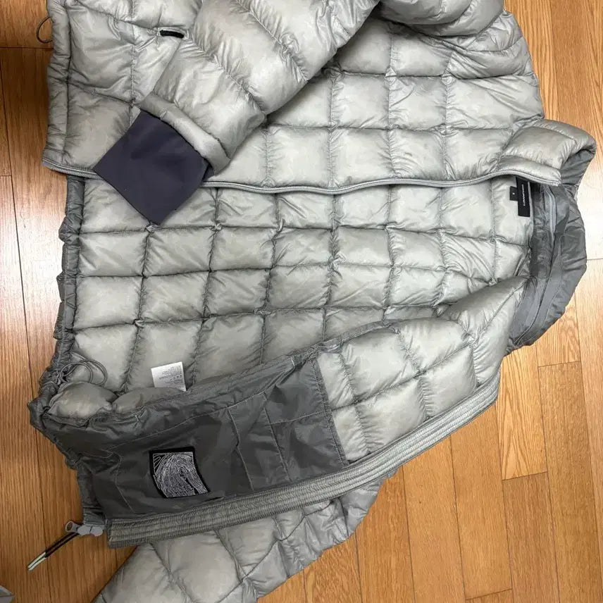 [BUNJANG] 999 Humanity Modular Lightweight Padding / 999휴머니티 모듈러 경량패딩