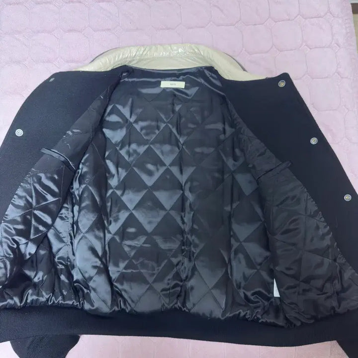 [BUNJANG] Recto Varsity Jacket (Size M) / 렉토바시티 자켓 m사이즈 판매합니다