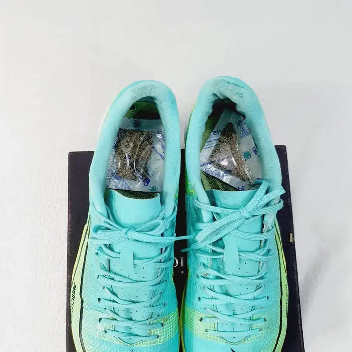 [SOLD OUT] 나이키 축구화 머큐리얼 베이퍼14 아카데미 TF 민트/형광 285