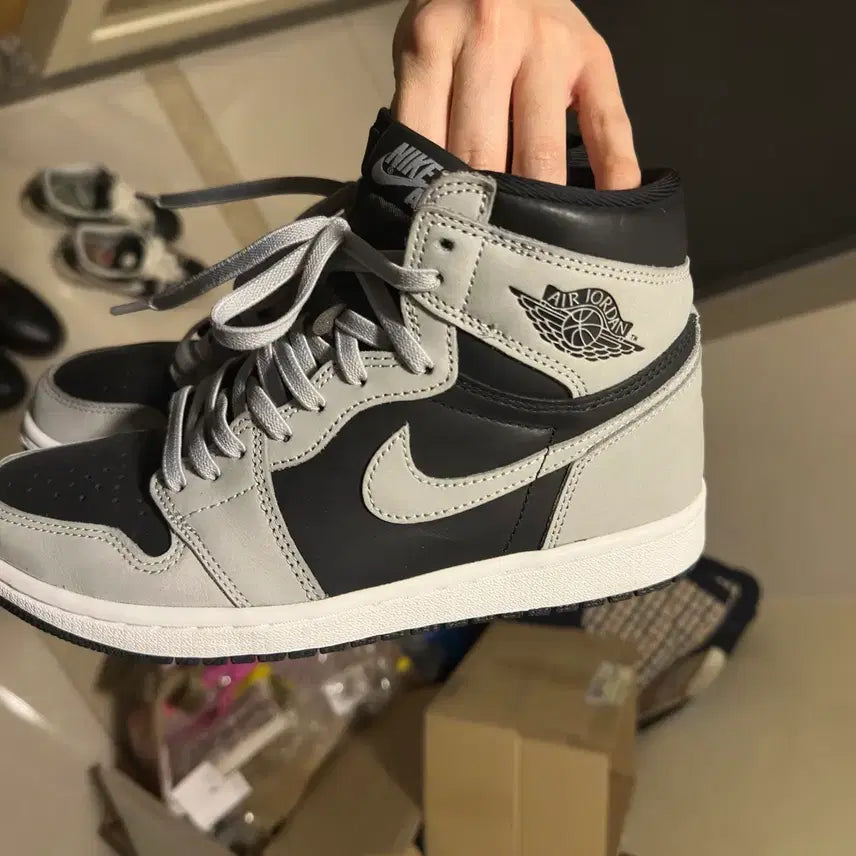 [BUNJANG] Jordan 1 Retro High OG Shadow 2.0 Shoes (Size 250) / 조던 1 레트로 하이 OG 쉐도우 2.0 250사이즈 판매합니다