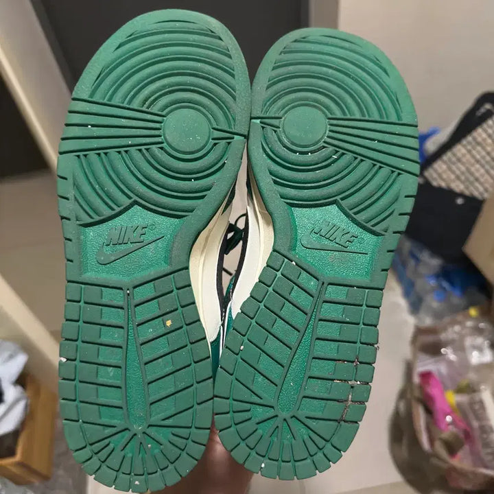 [BUNJANG] Nike Dunk Low Retro SE Jackpot Malachite (Size 250) / 나이키 덩크 로우 레트로 SE 잭팟 말라카이트 250사이즈 판매합니다