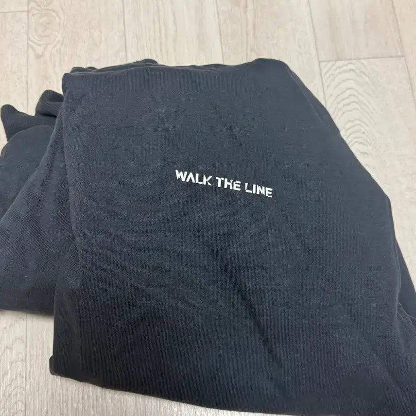 [BUNJANG] ENHYPEN Work The Line Hoodie M Size / 엔하이픈 웤더라인 후드티 M사이즈
