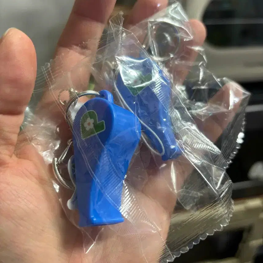 [BUNJANG] Pikmin Whistle Keyring / 피크민 호루라기 키링