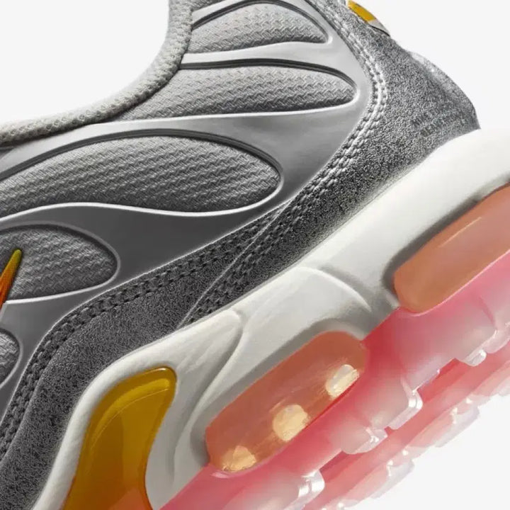 [BUNJANG] Nike Air Max Plus Golf Metallic Silver Sneakers / [270 285] 나이키 에어맥스 플러스 골프 메탈릭실버