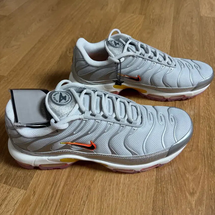 [BUNJANG] Nike Air Max Plus Golf Metallic Silver Sneakers / [270 285] 나이키 에어맥스 플러스 골프 메탈릭실버
