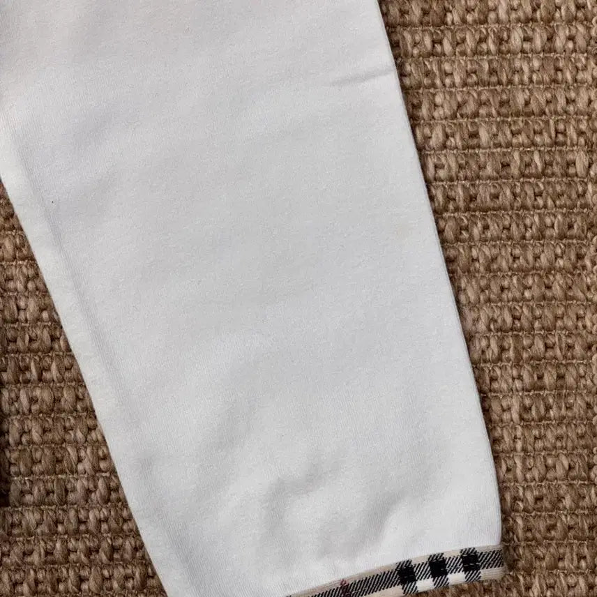 [BUNJANG] Burberry White Long Sleeve T-Shirt / 버버리 화이트 긴팔티