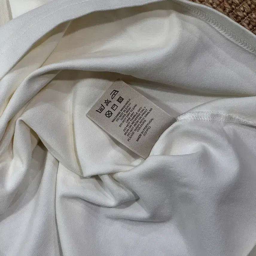 [BUNJANG] Burberry White Long Sleeve T-Shirt / 버버리 화이트 긴팔티