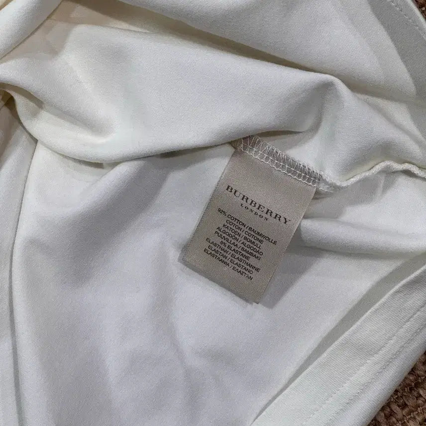 [BUNJANG] Burberry White Long Sleeve T-Shirt / 버버리 화이트 긴팔티