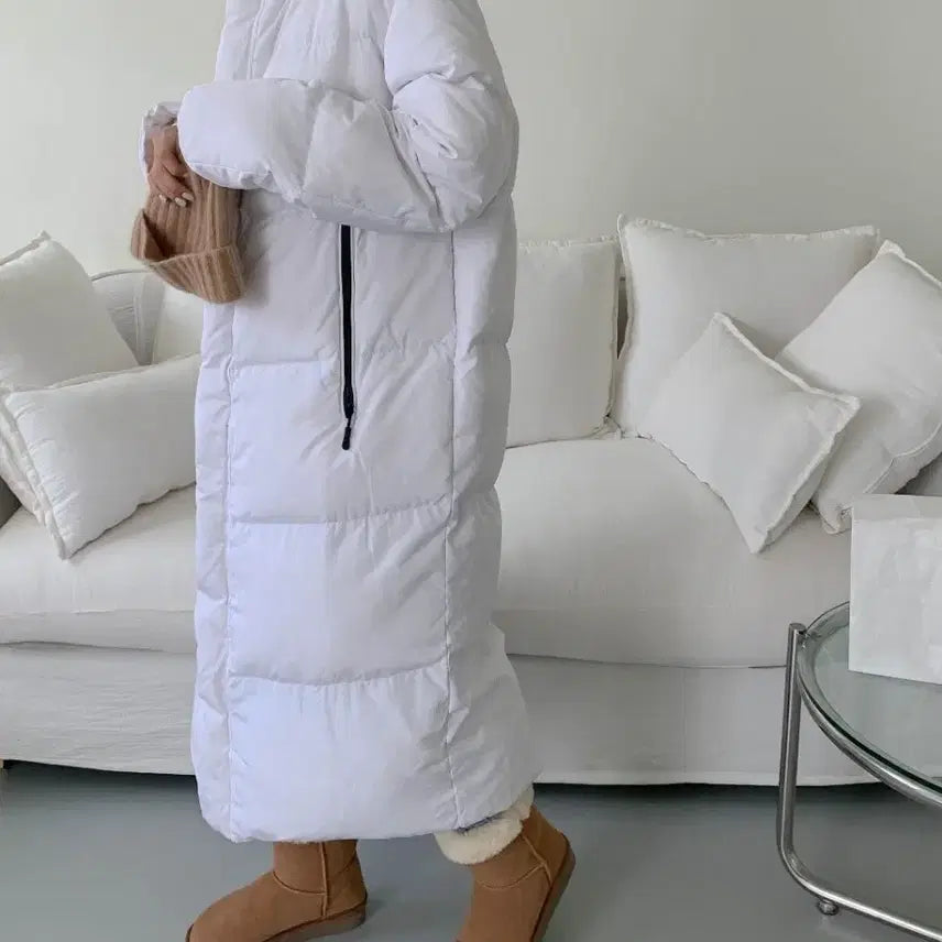 [SOLD OUT] 화이트 롱패딩 남여공용 덕다운