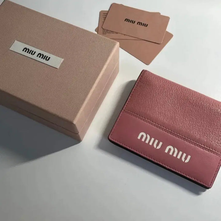 [BUNJANG] Miu Miu Pink Wallet / 미우미우 핑크 반지갑 (정품)
