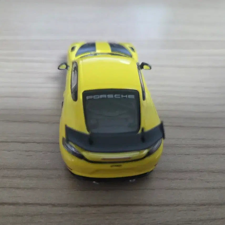 [BUNJANG] Tarmac Works Porsche Cayman GT4 Yellow Version Model Car / 타막웍스 x 미니챔스  포르쉐 카이멘 gt4 옐로우버전 택포7.7
