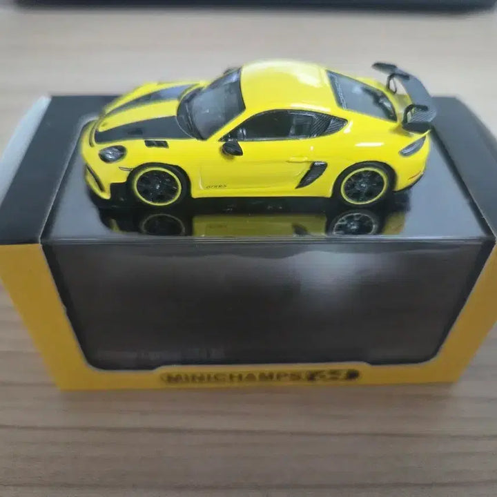 [BUNJANG] Tarmac Works Porsche Cayman GT4 Yellow Version Model Car / 타막웍스 x 미니챔스  포르쉐 카이멘 gt4 옐로우버전 택포7.7