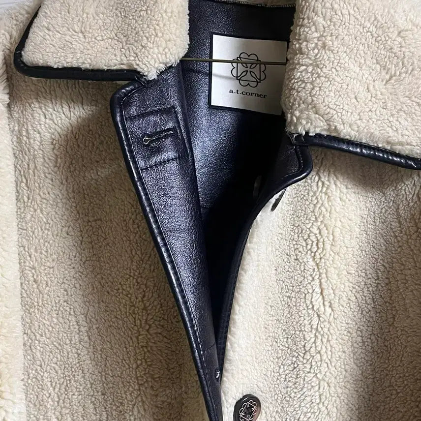 [BUNJANG] Atcorner Faux Shearling Mouton / 앳코너 무스탕