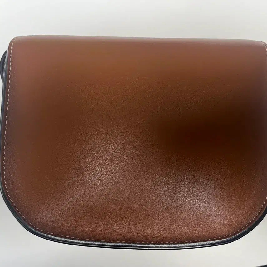 [BUNJANG] Celine Triomphe Polka Bag Tan / 셀린느 트리옹프 폴코백 탄