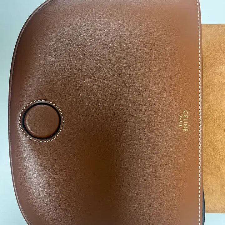 [BUNJANG] Celine Triomphe Polka Bag Tan / 셀린느 트리옹프 폴코백 탄