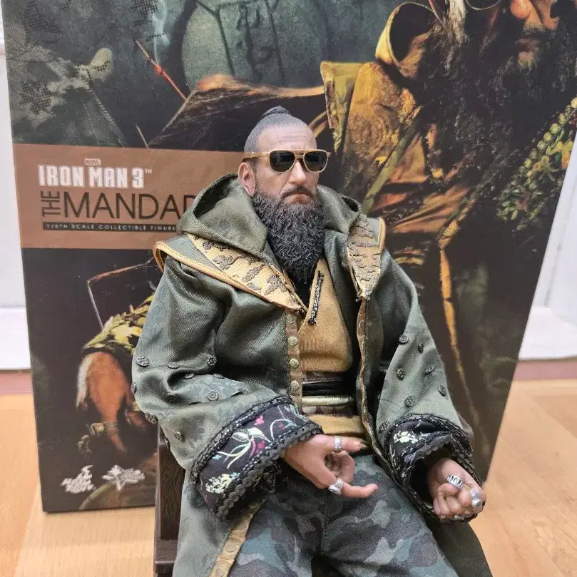 [BUNJANG] Hot Toys The Mandarin MMS211 1/6 Scale Figure / 핫토이 MMS211 아이언맨3 만다린 1/6 피규어