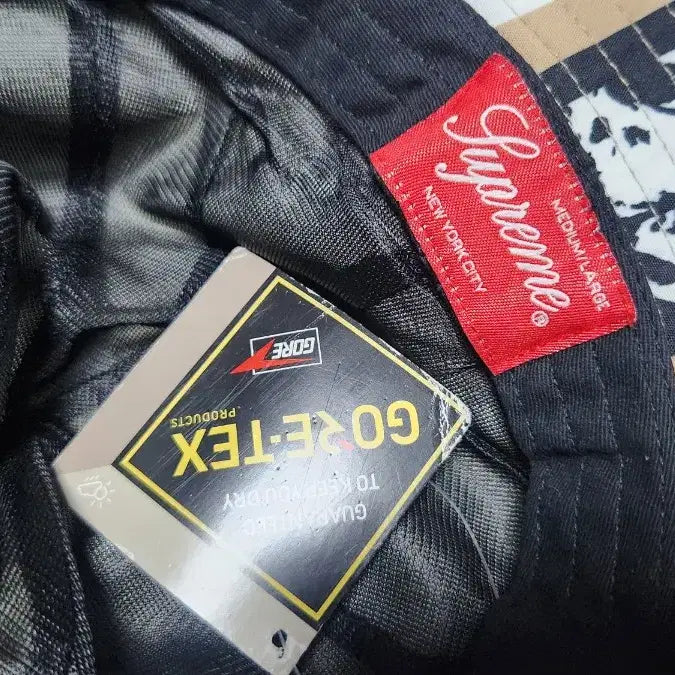 [BUNJANG] Supreme Sticker Bell Bucket Hat / (M/L)슈프림 스티커 벨 버킷햇