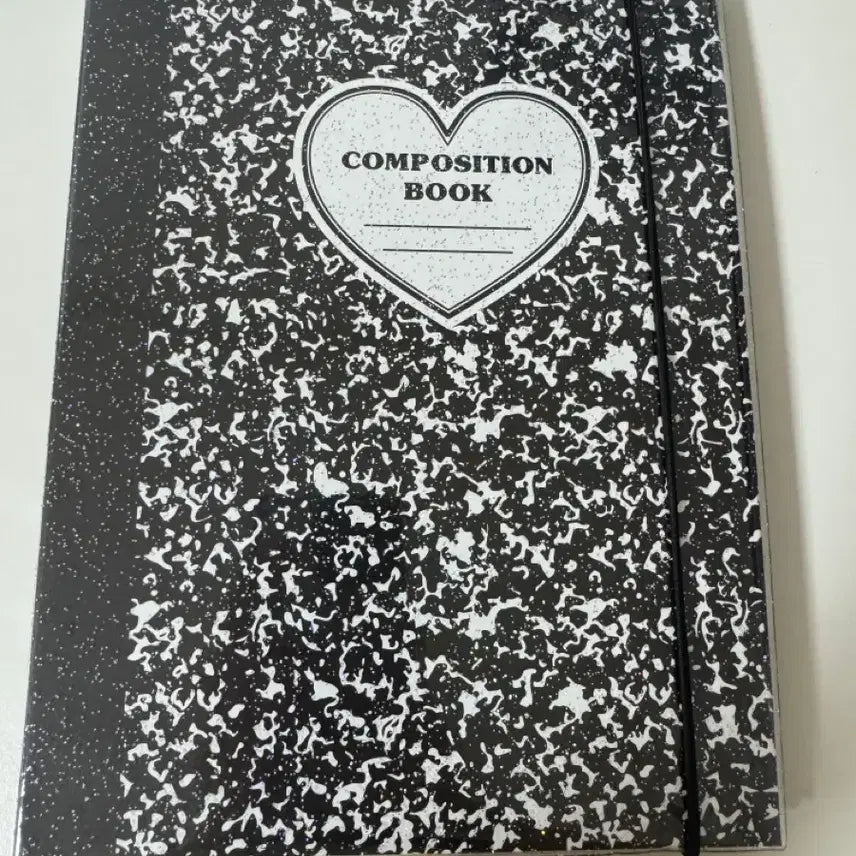 [BUNJANG] Composition Book Photocard Binder with Pages / 컴포지션북 포카바인더 속지포함 대지포함