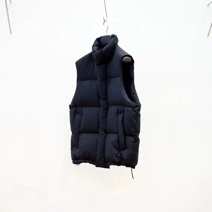 [BUNJANG] AURALEE Super Light Nylon Ripstop Down Vest / [4] AURALEE 오라리 슈퍼 라이트 나일론 립스탑 다운 베스트