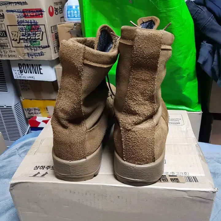 [SOLD OUT] 미군 베이츠 고어텍스 사계절용 사막화 전투화 군화 7W 판매