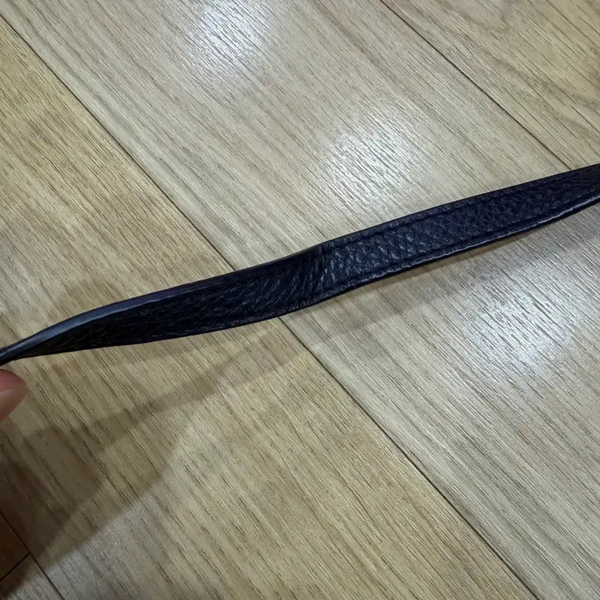 [SOLD OUT] 토리버치 블랙 가죽 크로스백