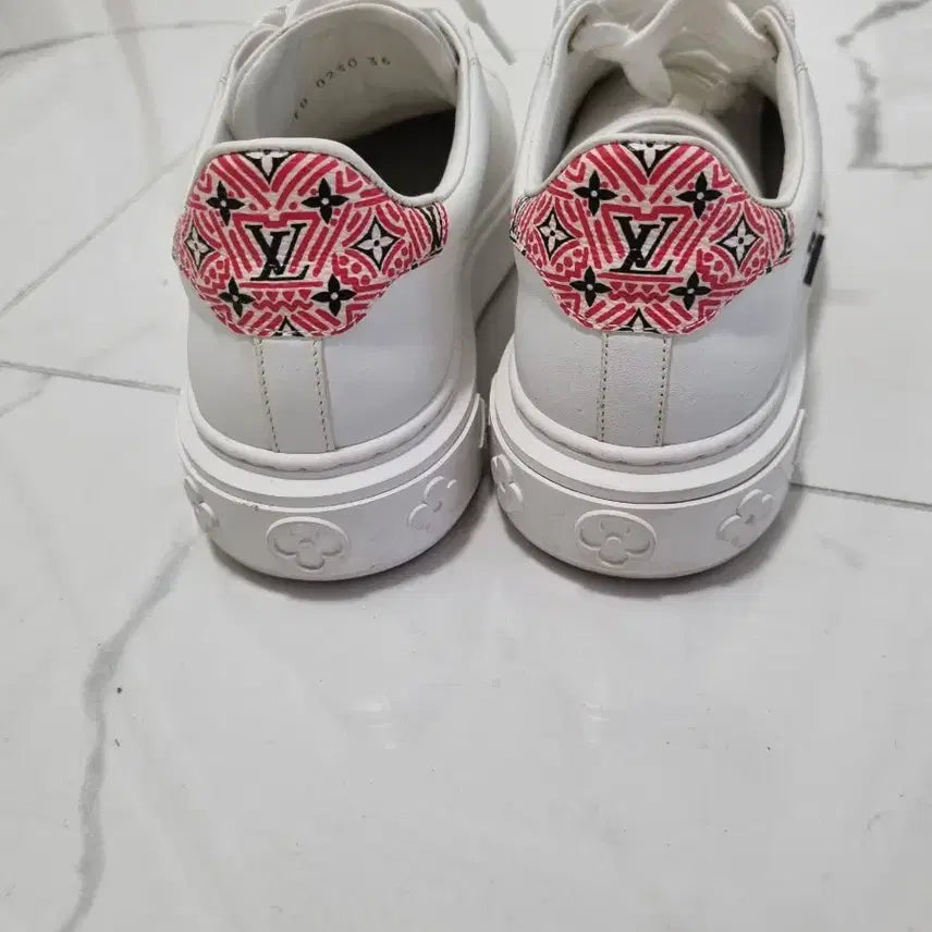 [BUNJANG] Louis Vuitton Sneakers 36 (230-235) - High-End / 루이비통 스니커즈 36사이즈<230~235 > 최고급