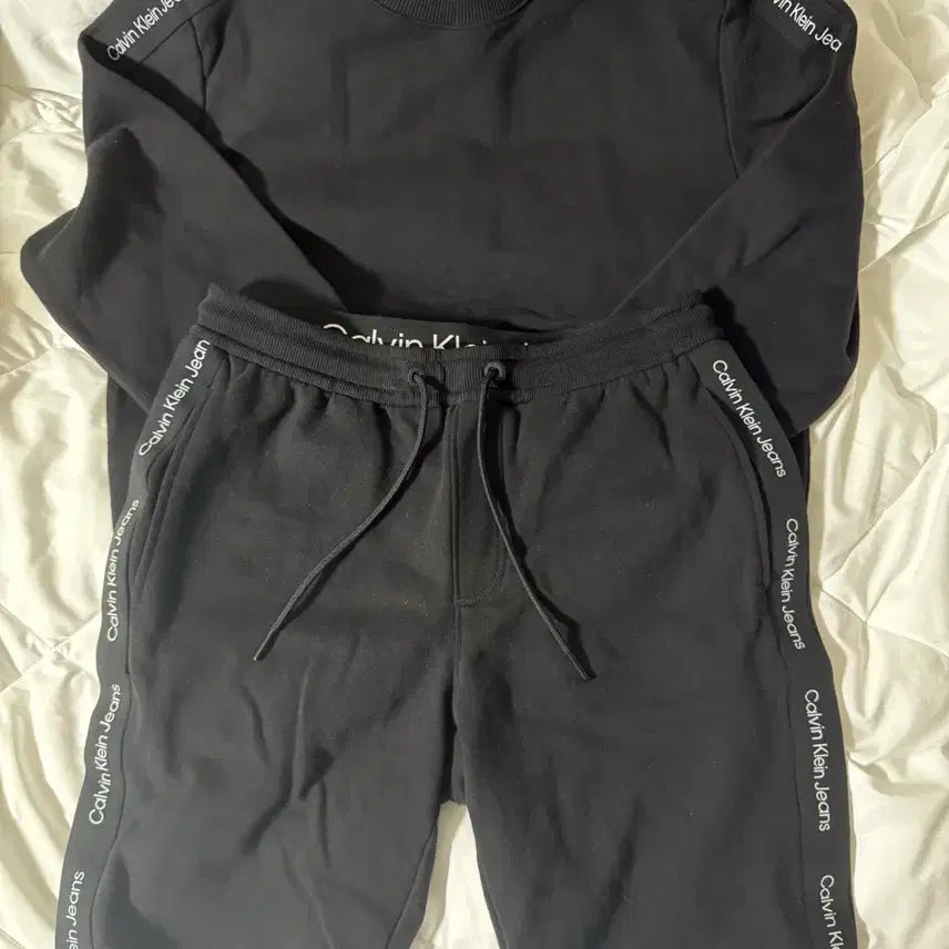 [BUNJANG] Calvin Klein Jeans Taping Logo Set-up / 새 상품 캘빈클라인 테이핑 로고 셋업