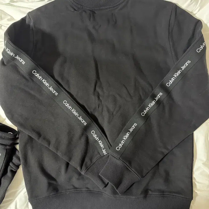 [BUNJANG] Calvin Klein Jeans Taping Logo Set-up / 새 상품 캘빈클라인 테이핑 로고 셋업