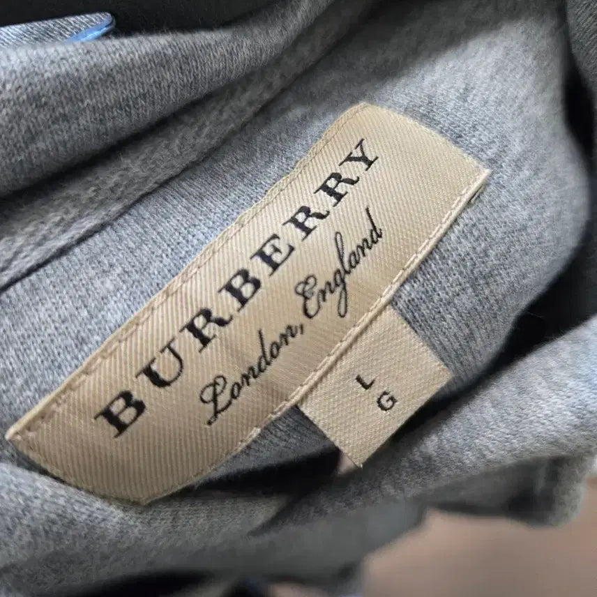 [BUNJANG] Burberry Logo Hoodie / 정품 버버리 후드 티셔츠