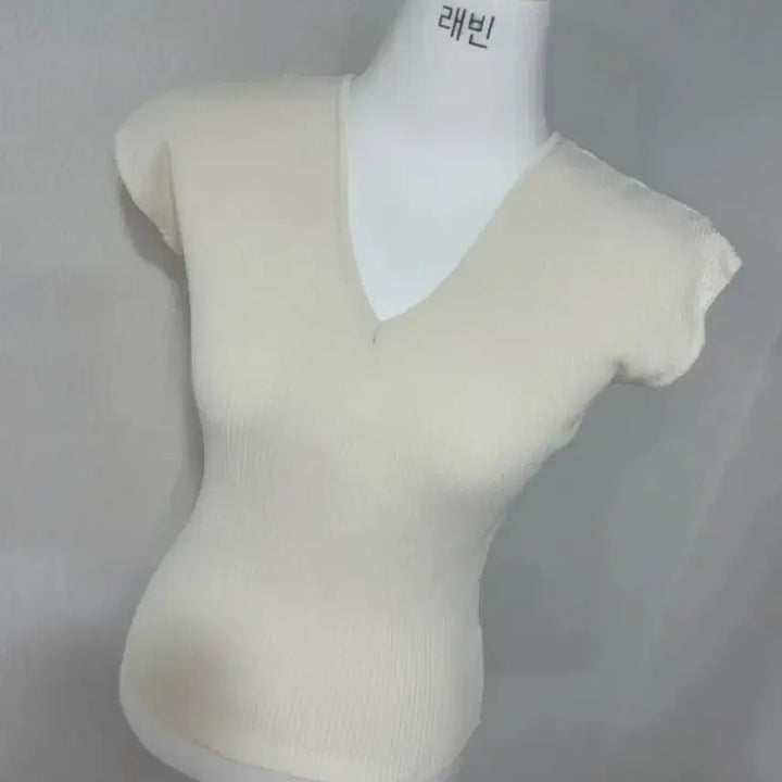 [BUNJANG] V-Neck Knit Sweater / 골지 브이넥 니트 새상품