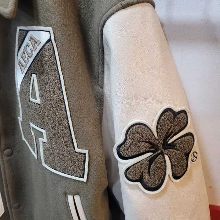 [BUNJANG] Aeka White Varsity Jacket / 정품 에이카화이트 A 바시티 자켓